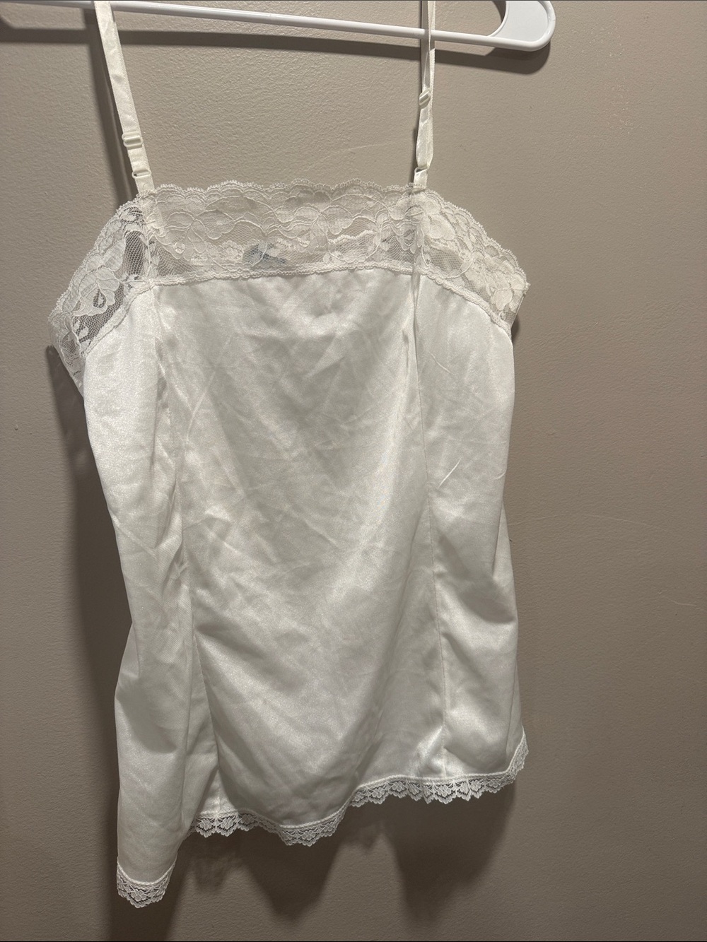Vintage lingerie slip top- Mel-Lin